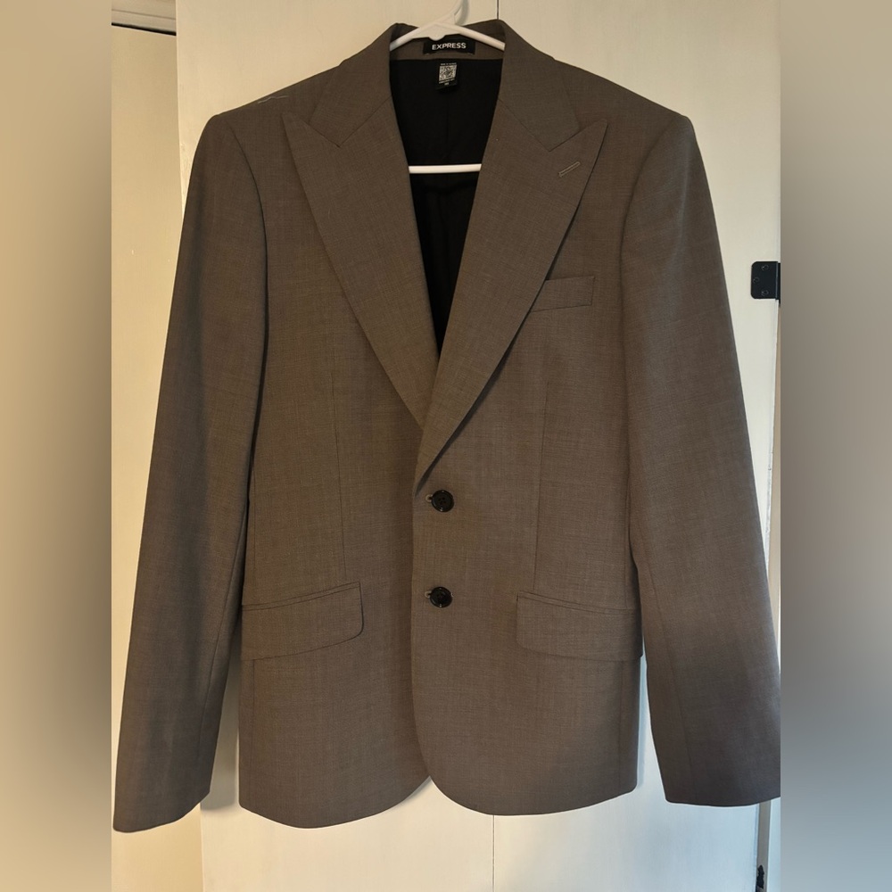 Express Men’s Tan Suit